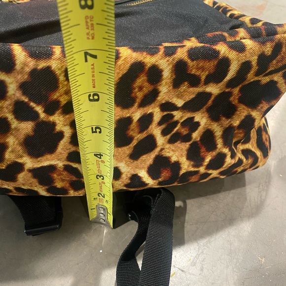 HERSCHEL leopard print diaper backpack with LOTS of pockets and changing pad👶🏻 - Picture 2 of 15